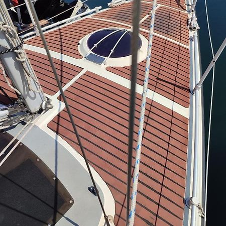 Готель Bateau A Quai St Raphael, 4 Couchages , Voilier Etap 28I Сен-Рафаель Екстер'єр фото
