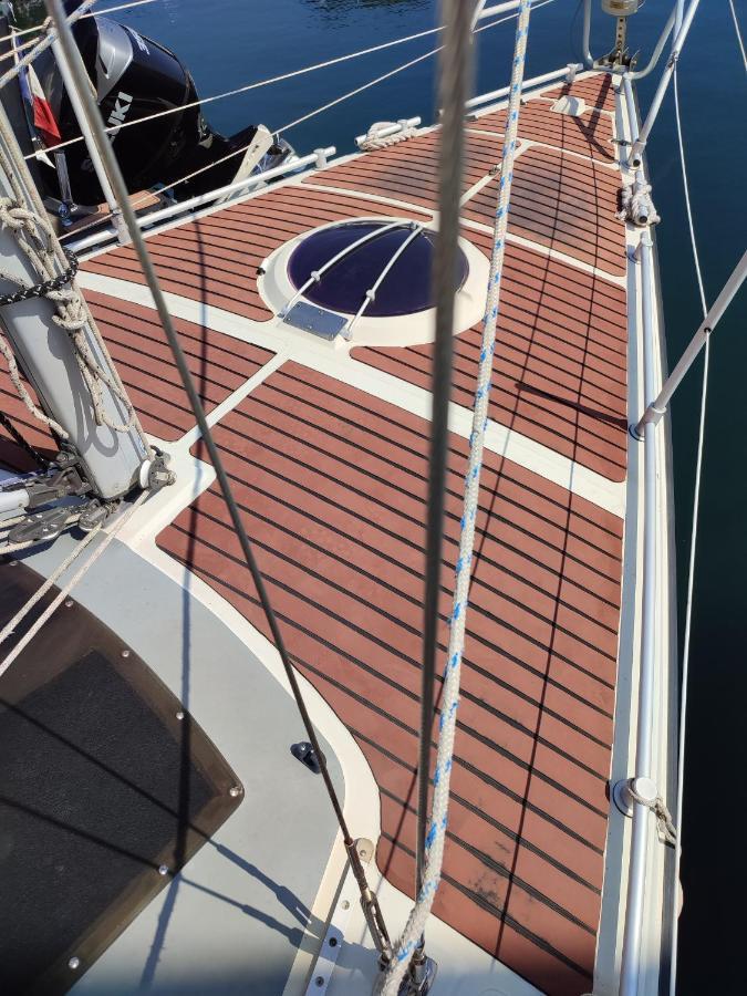 Готель Bateau A Quai St Raphael, 4 Couchages , Voilier Etap 28I Сен-Рафаель Екстер'єр фото